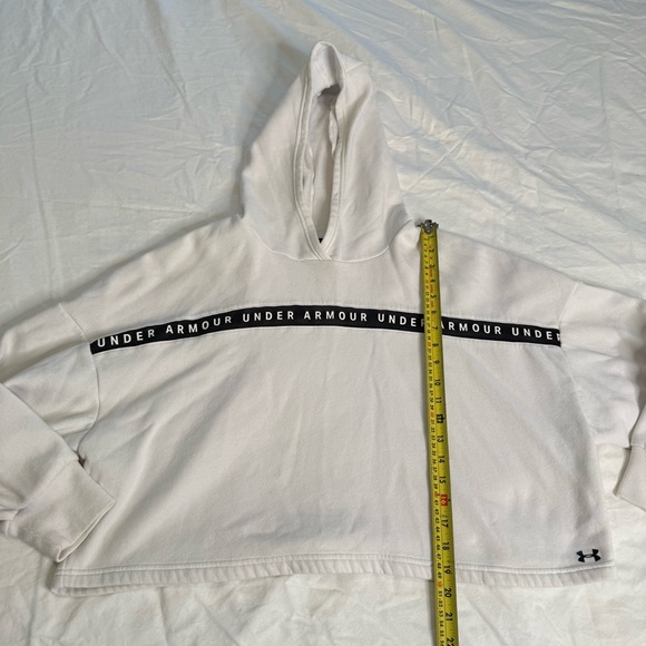 Under Armour White Logo Tape Hoodie Loose Fit Women’s Medium Athleisure Fleece - Picture 9 of 12